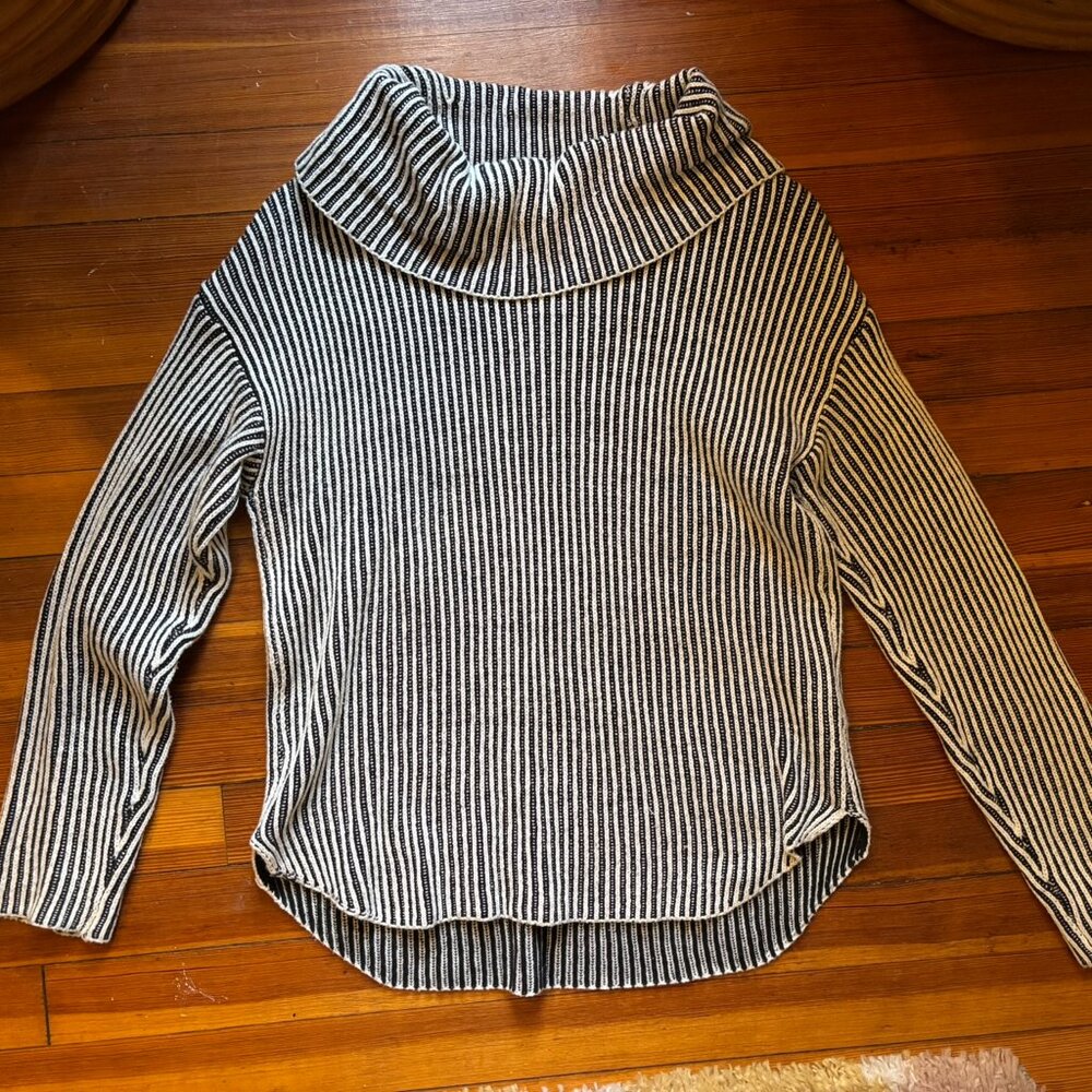Petitle Large Ruby Rd. Black and White Striped Knit Sweater Cowl Neck